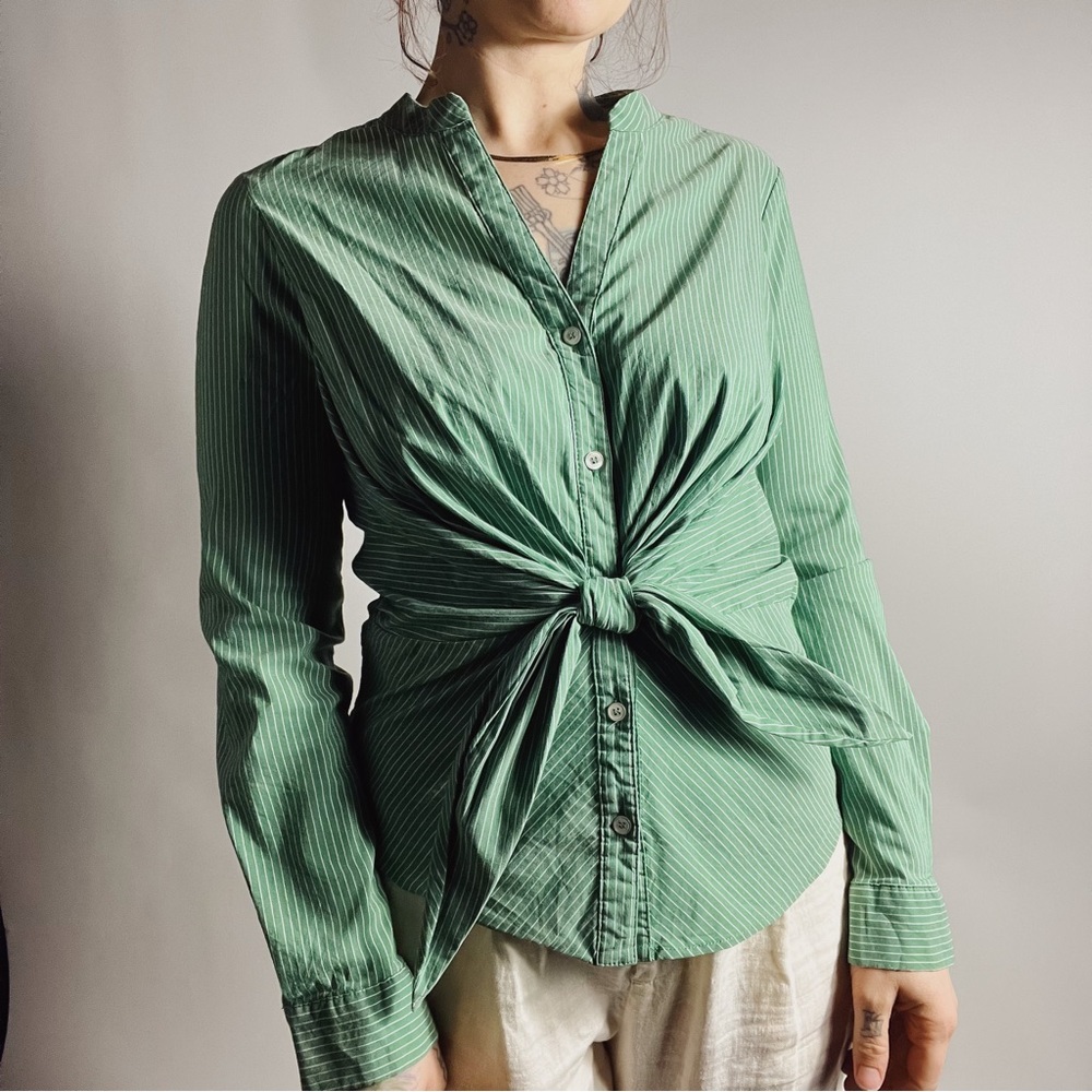 ANTHROPOLOGIE MAEVE Tie Waist Striped Green Button Down Shirt Womens 6 - Picture 1 of 6